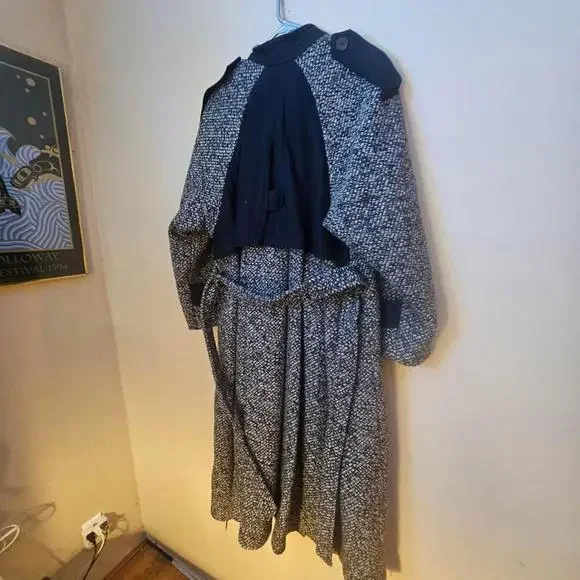 coats - Picture 2 of 5